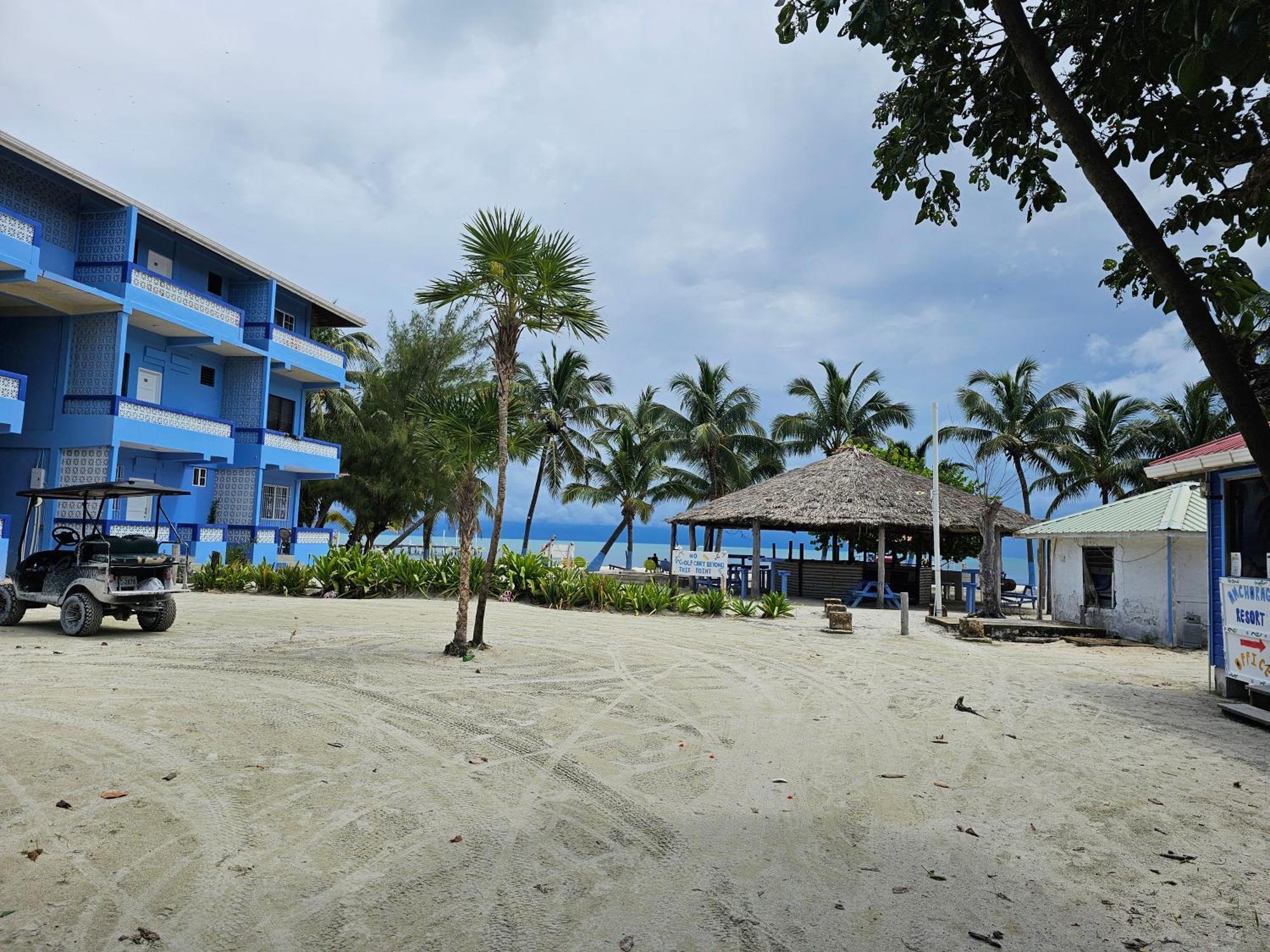 Anchorage Beach Resort Caye Caulker Buitenkant foto