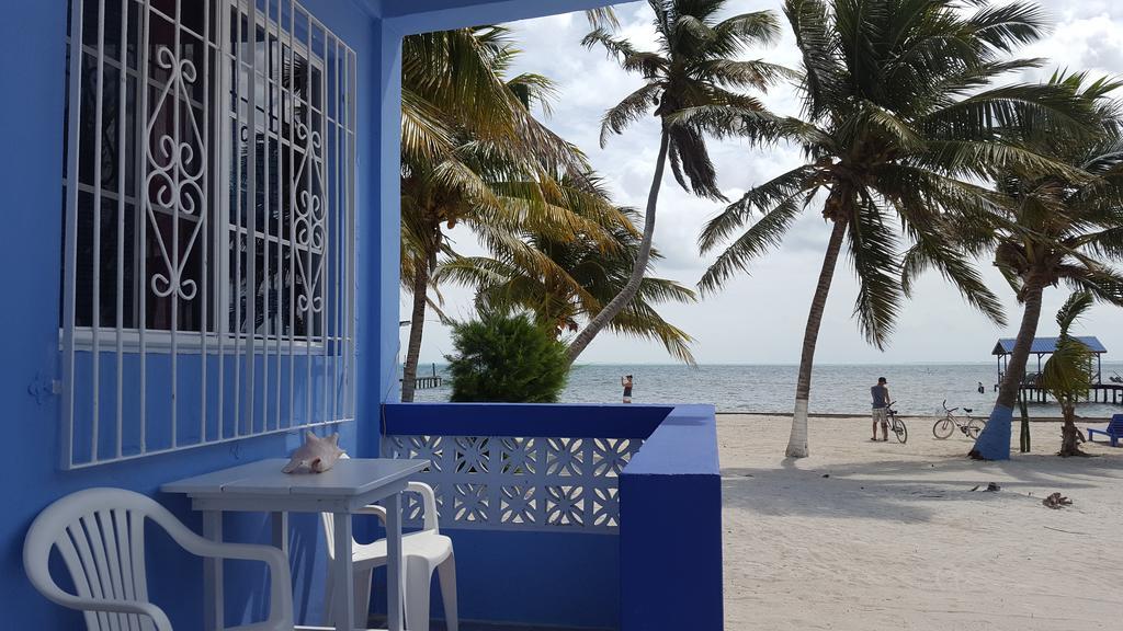 Anchorage Beach Resort Caye Caulker Buitenkant foto